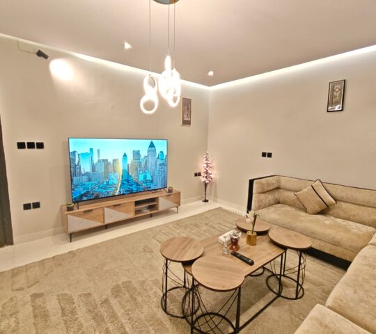 Cozy Luxury Hotel-Style Apartment in Madinah